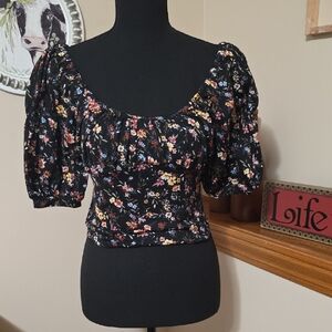 Roommates Black Floral Puff Sleeve Blouse